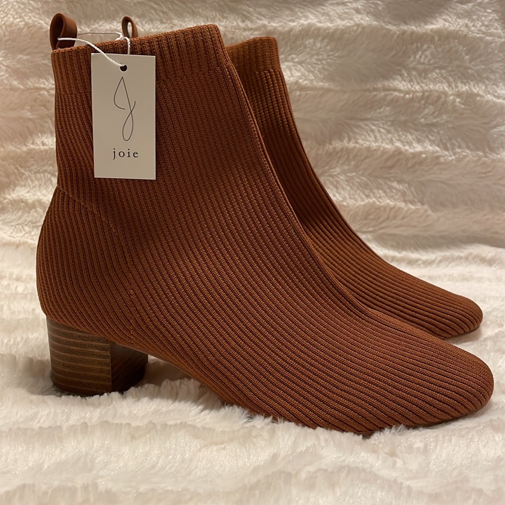 Joie Neely Ankle Booted Sized 9 Burnt Orange
